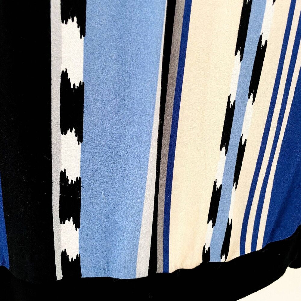 Ella Moss Blue & Black Print Tunic Blouse Size L - Picture 11 of 12